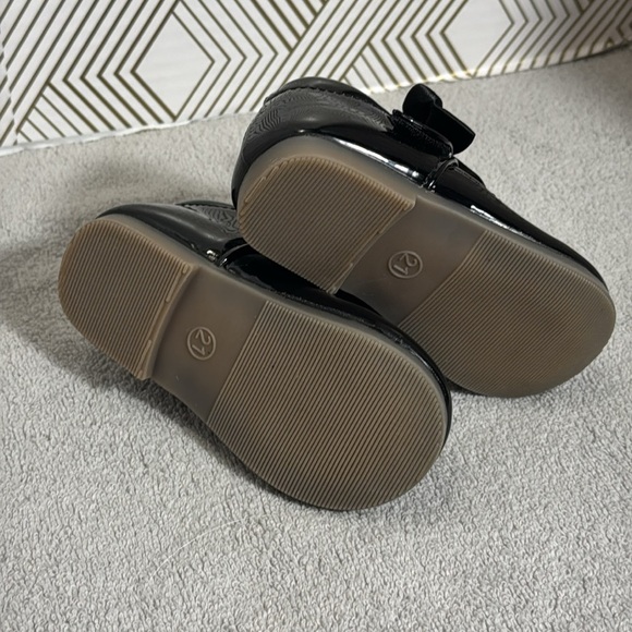 Girls shoes Black Baby Shoes with Bow design size 21 US 5.5 special occasion - Picture 6 of 6